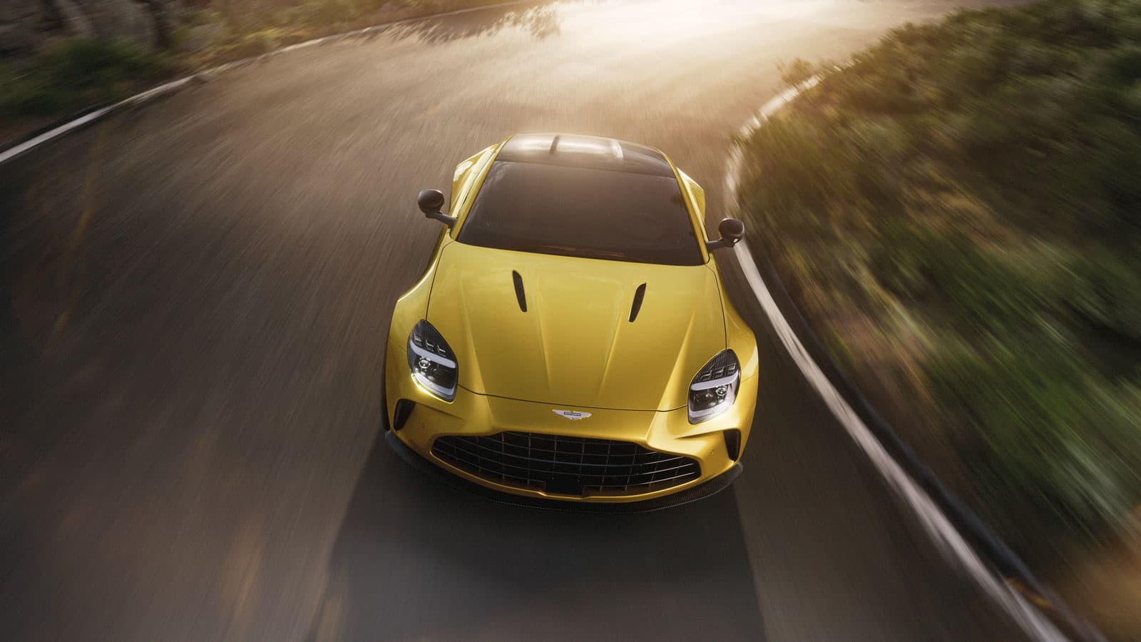 Aston Martin ra mắt Vantage mới với nhiều điểm nhấn ấn tượng 